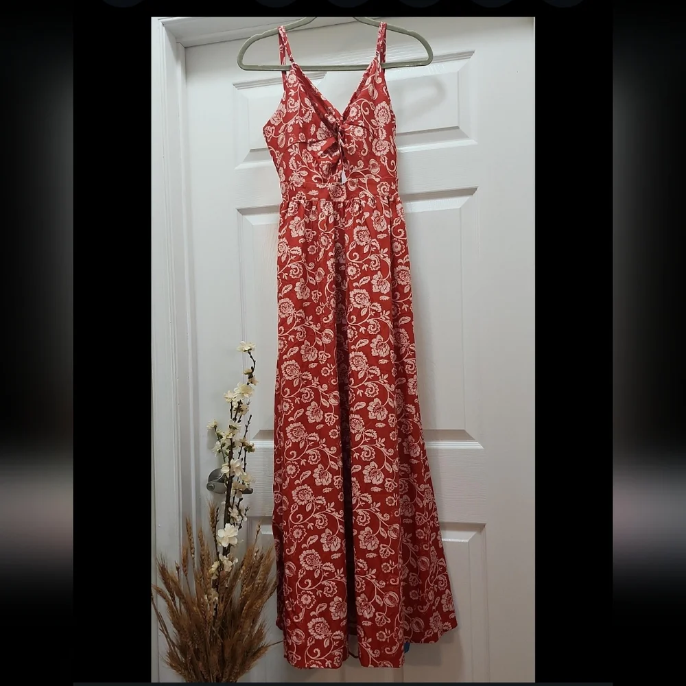 🕶Cupshe Red and White Floral Dress🕶 - Picture 5 of 9